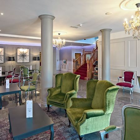 Brook Lodge Boutique Hotel Килларни Экстерьер фото